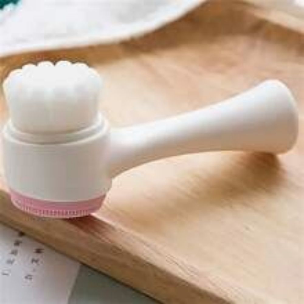 Easy Clean Nylon Pet Paw Brush